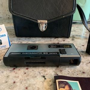 Vintage Kodak Pocket Instamatic 60 with original carrying case